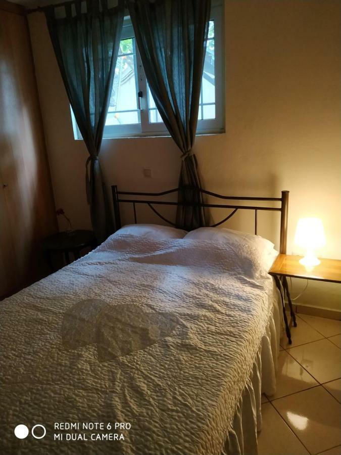 Stavros Apartments Artémida Eksteriør bilde